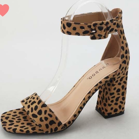 ❗️Three Left❗️Cheetah Print Thick High Heel - Picture 2 of 2